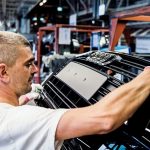 fabrica-britanica-pmi-atinge-maximul-de-trei-ani-in-decembrie
