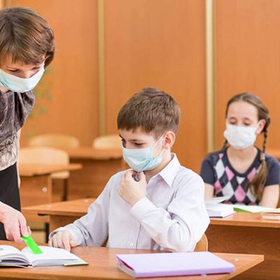 studenti-la-catedra,-in-lipsa-cadrelor-didactice-calificate.-este-solutia-la-care-a-apelat-isj-buzau-dupa-valul-de-pensionari-in-plina-pandemie